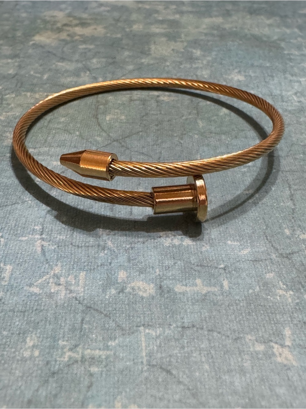 NAIL BANGLE BRACELET GOLD TONE